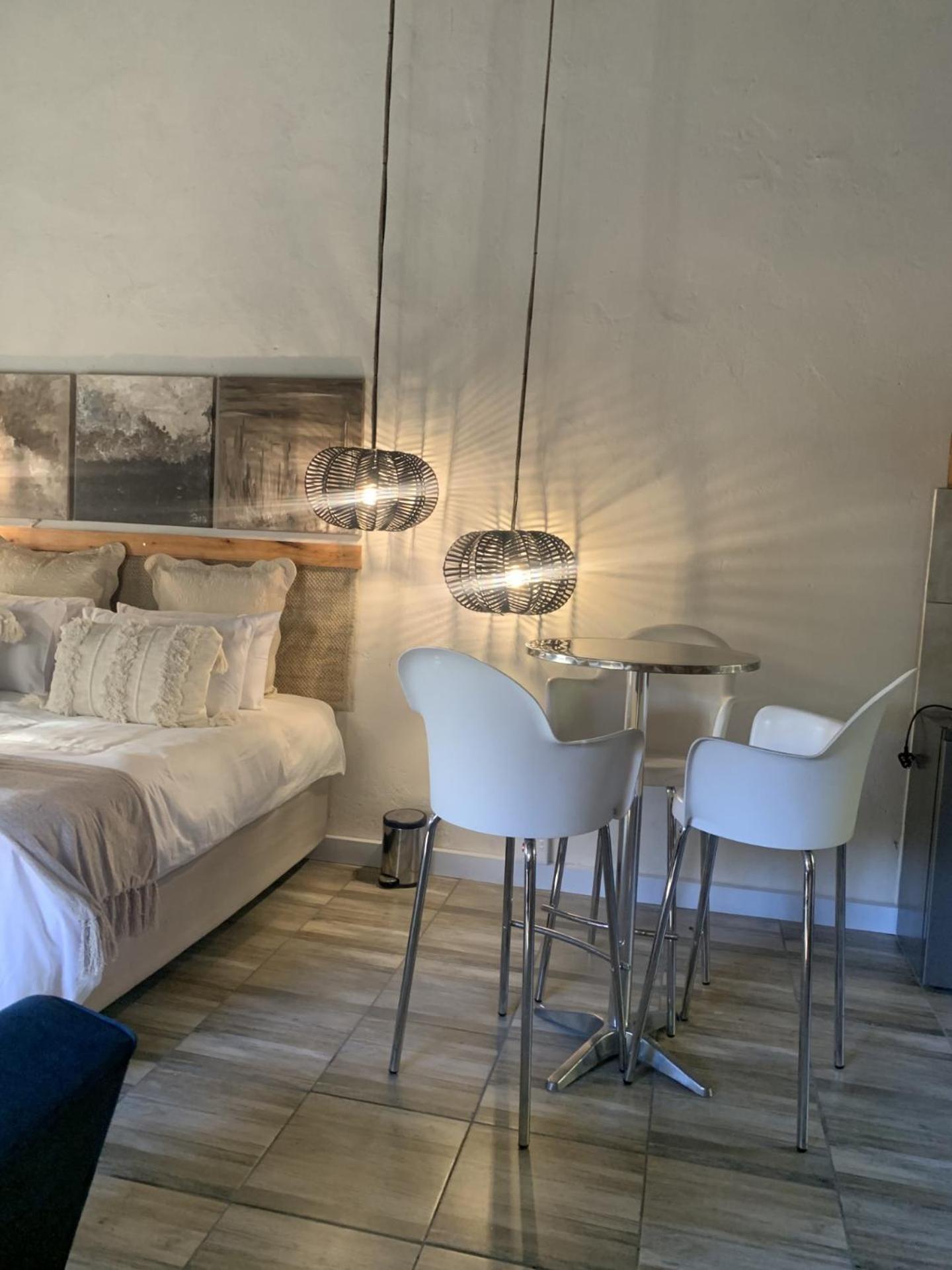 Sunset Guesthouse And Venue Cullinan Meule Экстерьер фото